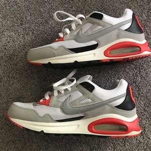 Nike Air Max skyline 10.5 running shoes vintage